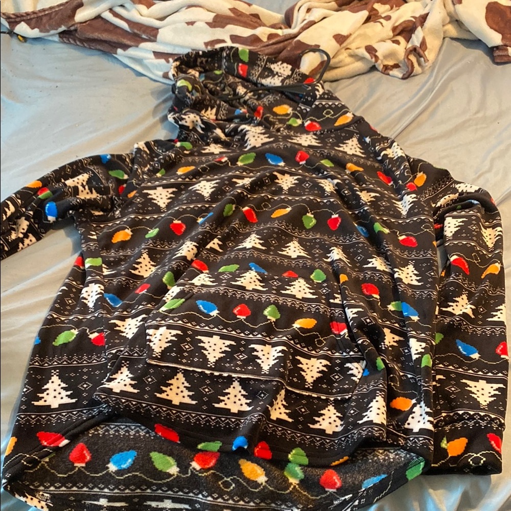 No Boundaries Black Festive V-Neck Sweater